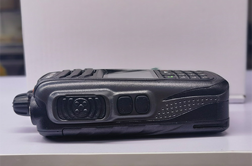 Verbeter de veiligheid op de werkplek met explosieveilige walkietalkies